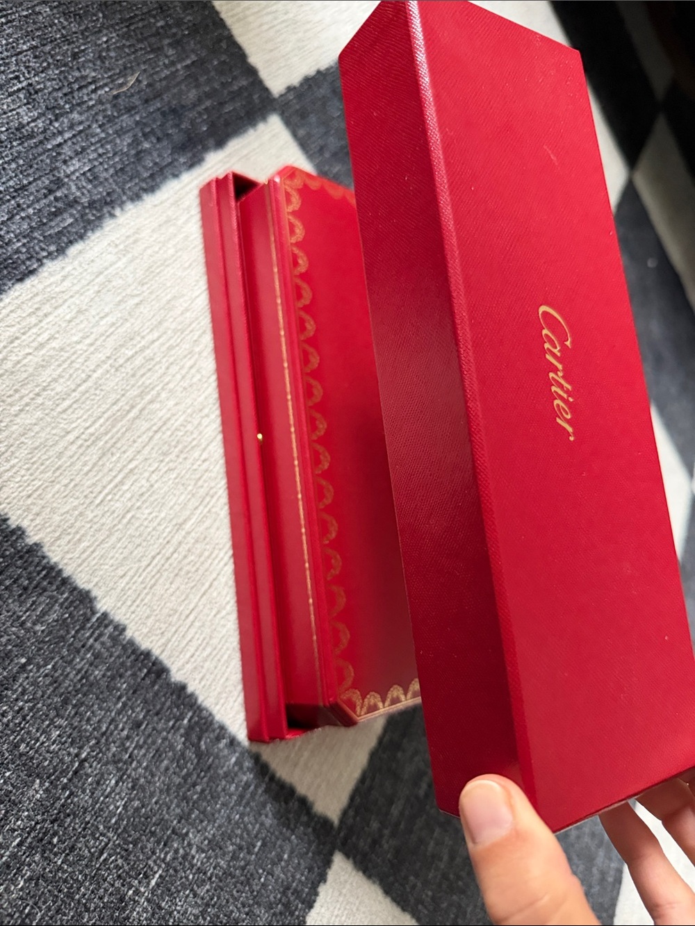 Cartier Red Leather Case with Gold-Tone Clasp - Picture 4 of 4
